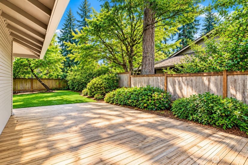 Property photo for 16613 NE 18th Street, Bellevue photo 40