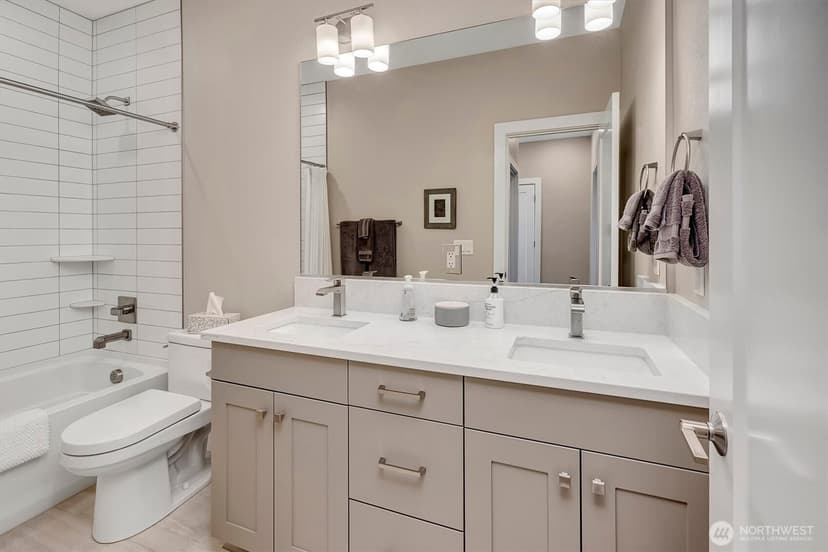 Property photo for 14105 SE 153rd Place, Renton photo 21