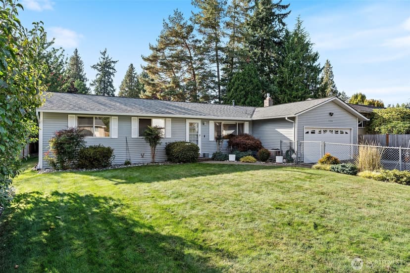 Property photo for 17104 24th Avenue SE, Bothell photo 2