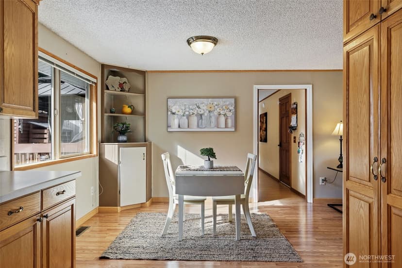 Property photo for 17104 24th Avenue SE, Bothell photo 12