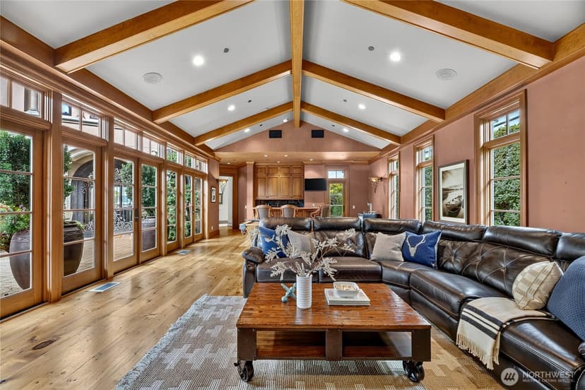 Property photo for 5904 SE 20th Street, Mercer Island photo 16
