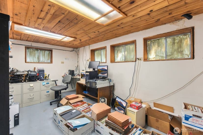 Property photo for 3325 Wetmore Avenue, Everett photo 24