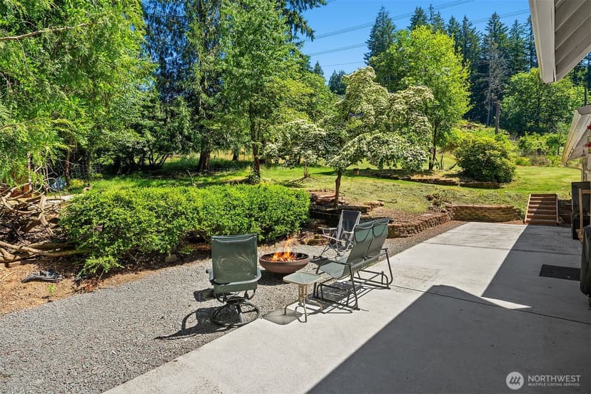 Property photo for 16530 237th Avenue SE, Issaquah photo 31