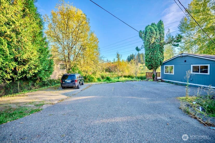 Property photo for 12419 SE Petrovitsky Road, Renton photo 18