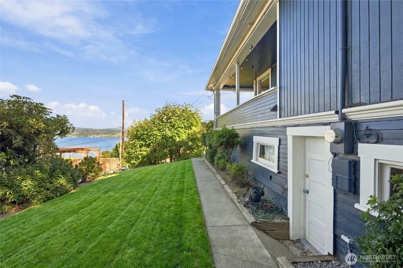 Property photo for 10115 66th Avenue S, Seattle photo 26