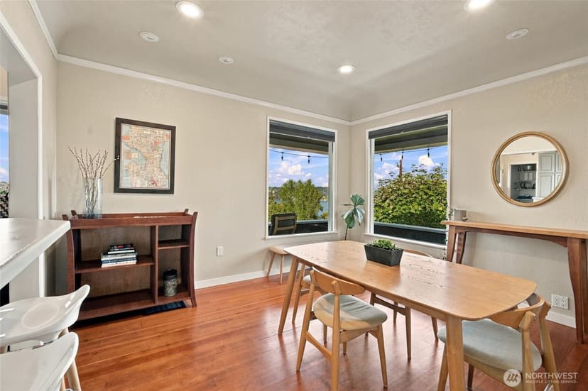 Property photo for 10115 66th Avenue S, Seattle photo 11
