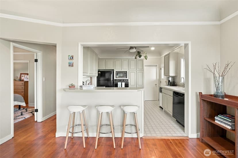 Property photo for 10115 66th Avenue S, Seattle photo 10