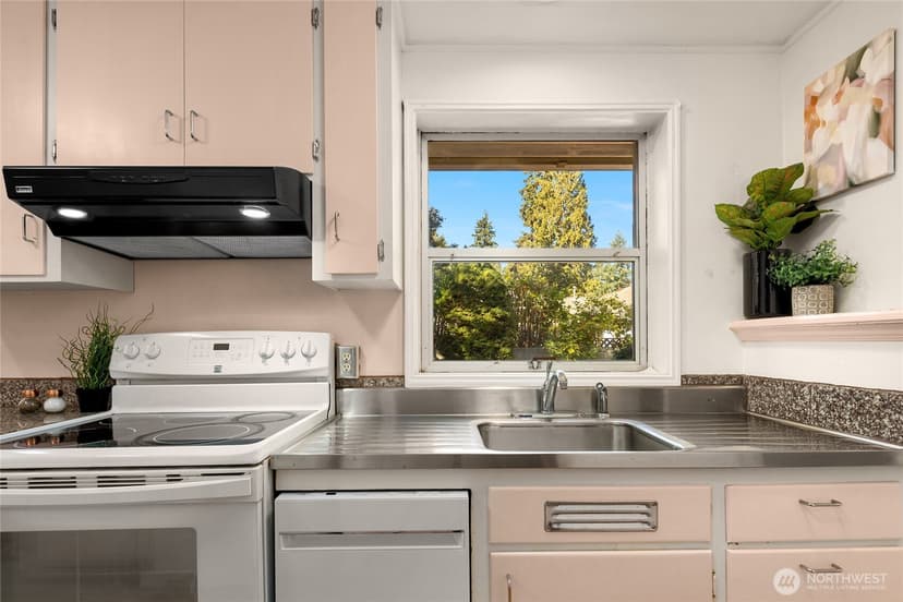 Property photo for 2108 NE 165th Street, Shoreline photo 15