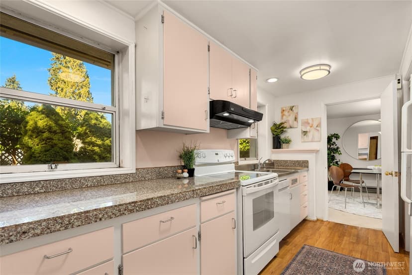 Property photo for 2108 NE 165th Street, Shoreline photo 16