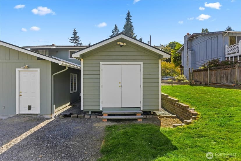 Property photo for 7819 225th Place SW, Edmonds photo 36