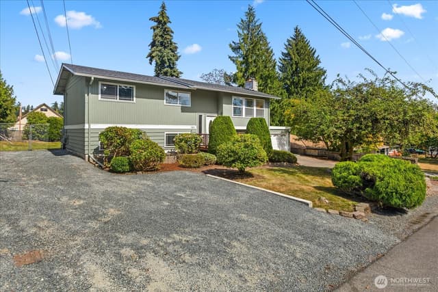 Property photo for 7819 225th Place SW, Edmonds photo 2