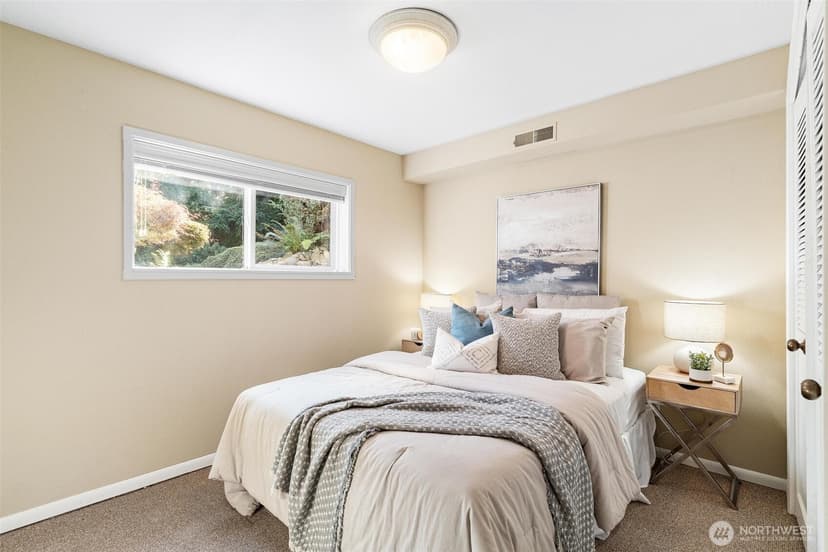 Property photo for 11912 Marine View Drive, Edmonds photo 34