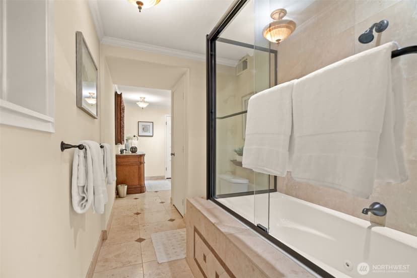 Property photo for 11912 Marine View Drive, Edmonds photo 33
