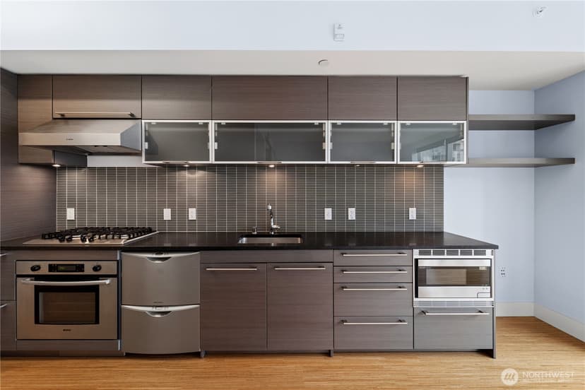 Property photo for 820 Blanchard Street #904, Seattle photo 15