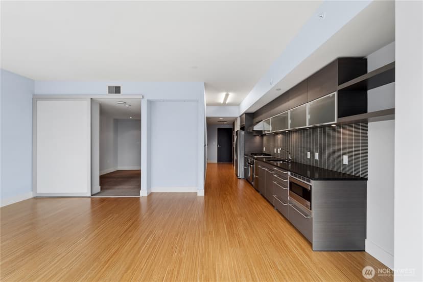 Property photo for 820 Blanchard Street #904, Seattle photo 21