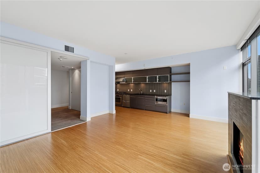 Property photo for 820 Blanchard Street #904, Seattle photo 19