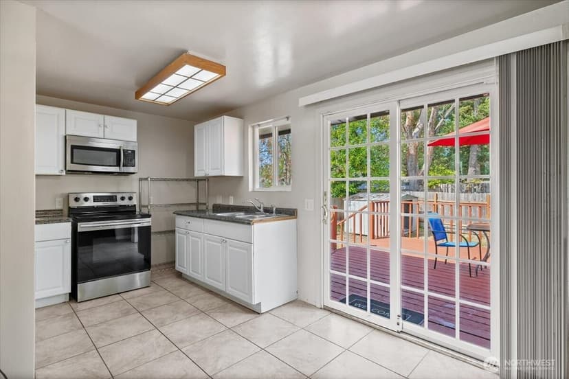 Property photo for 1416 NE 158th Street, Shoreline photo 19