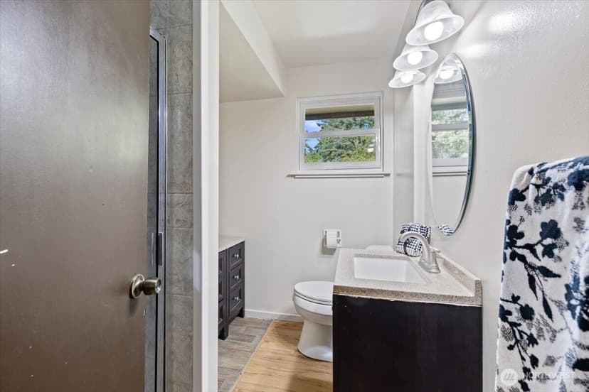 Property photo for 1416 NE 158th Street, Shoreline photo 11