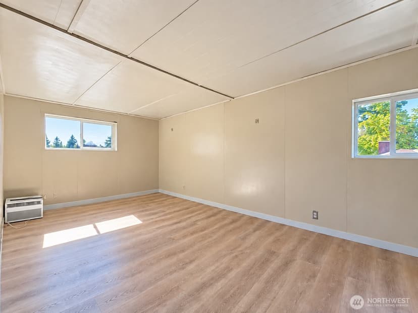 Property photo for 1416 NE 158th Street, Shoreline photo 8