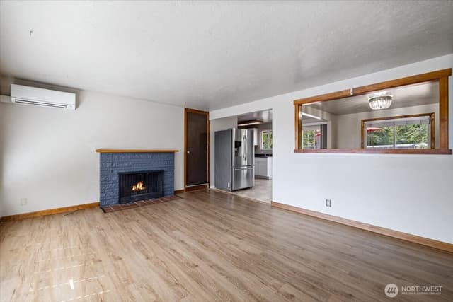 Property photo for 1416 NE 158th Street, Shoreline photo 4