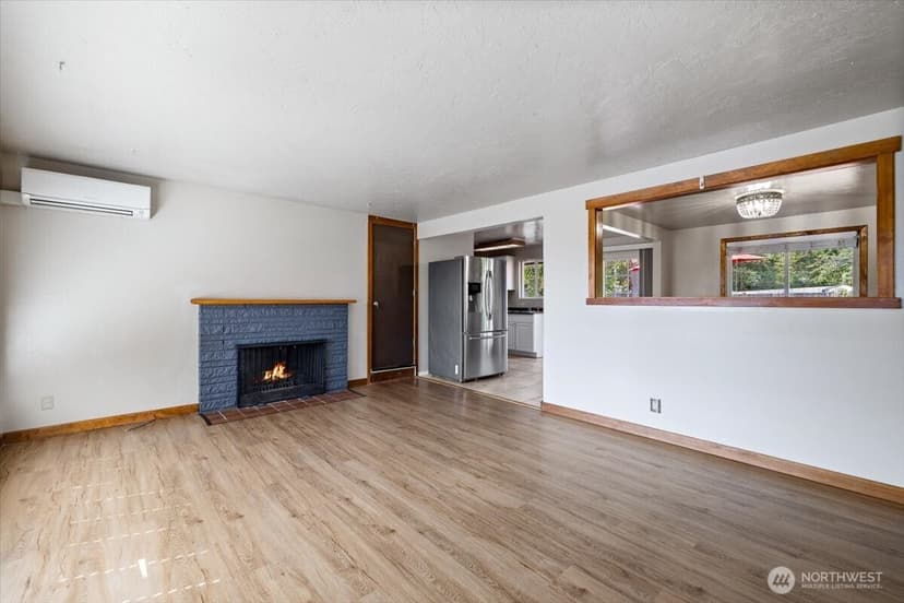 Property photo for 1416 NE 158th Street, Shoreline photo 4