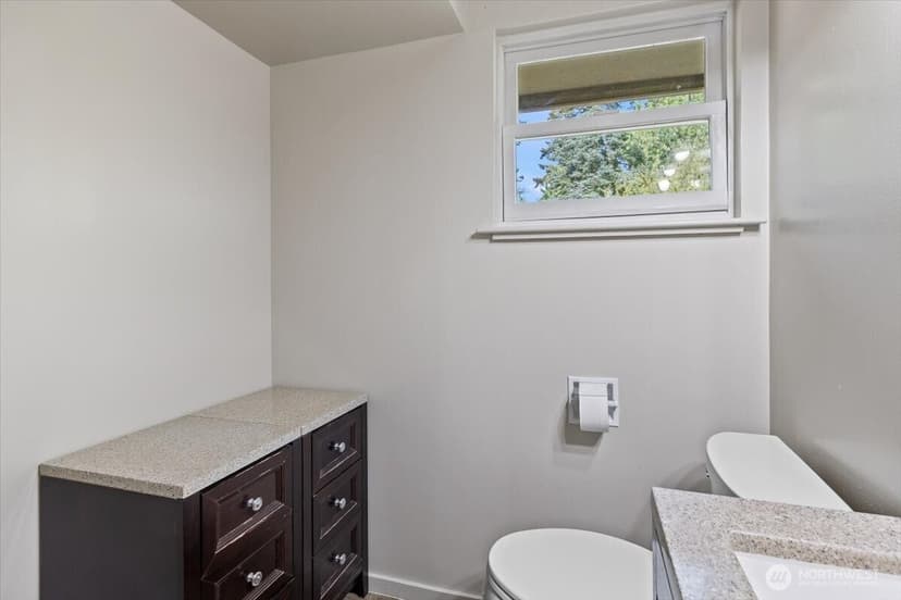 Property photo for 1416 NE 158th Street, Shoreline photo 12