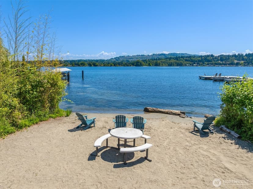 Property photo for 4336 E Mercer Way, Mercer Island photo 3