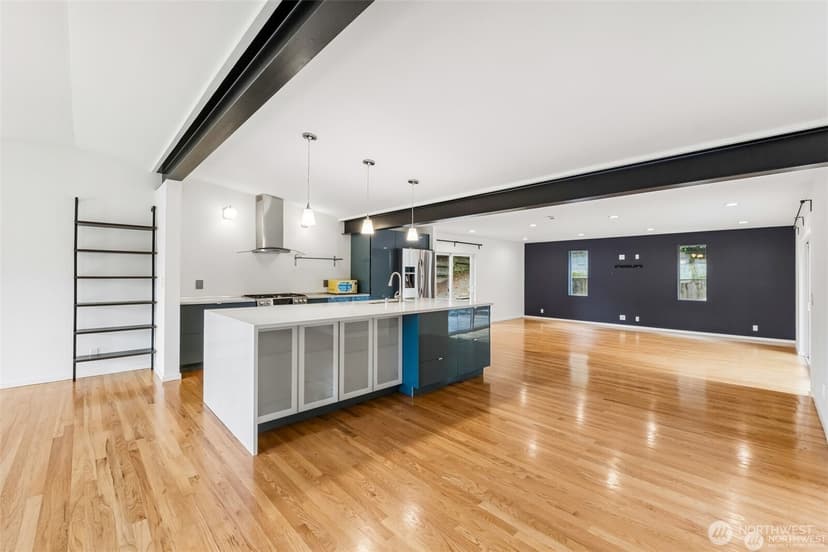 Property photo for 12456 SE 27th Street, Bellevue photo 5