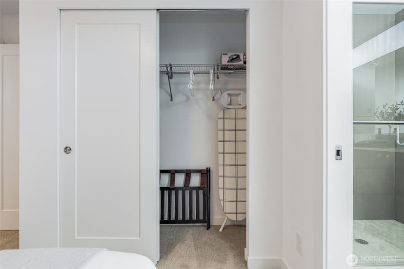 Property photo for 1112 13th Avenue #E, Seattle photo 23