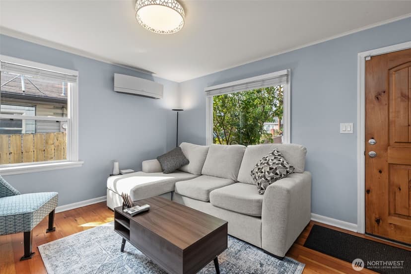 Property photo for 12450 1st Avenue SW, Burien photo 4
