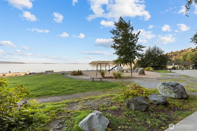 Property photo for 12450 1st Avenue SW, Burien photo 35