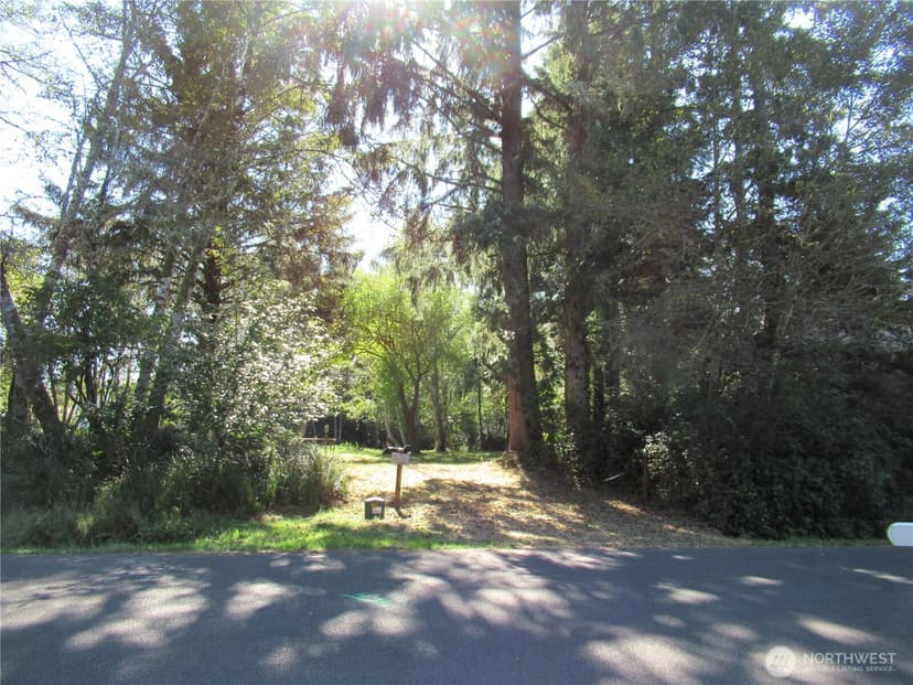 Property photo for 861 Hassalo Avenue SE, Ocean Shores photo 2