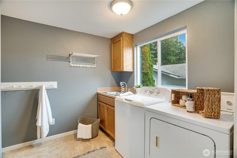 Property photo for 5709 69th Avenue Ct W, University Place photo 13