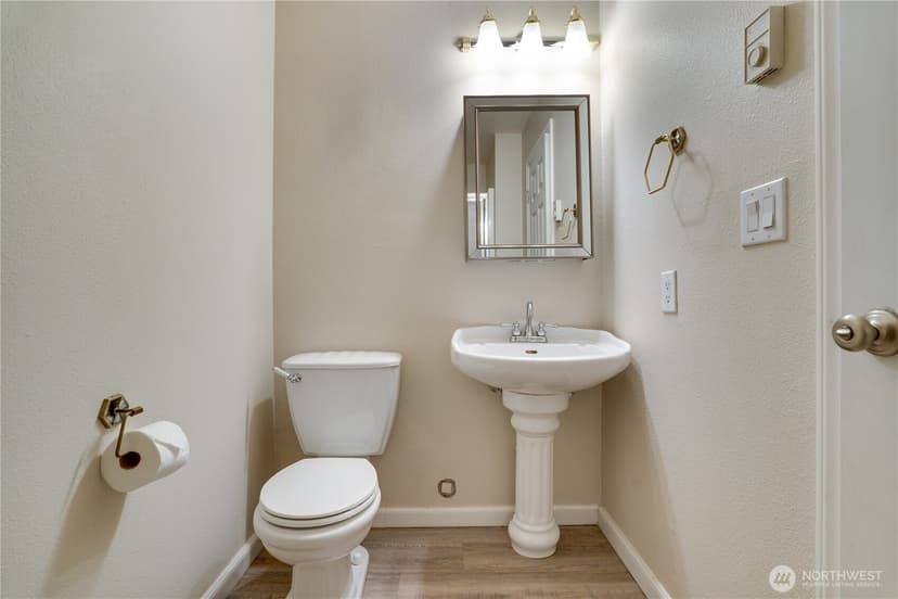 Property photo for 5709 69th Avenue Ct W, University Place photo 31