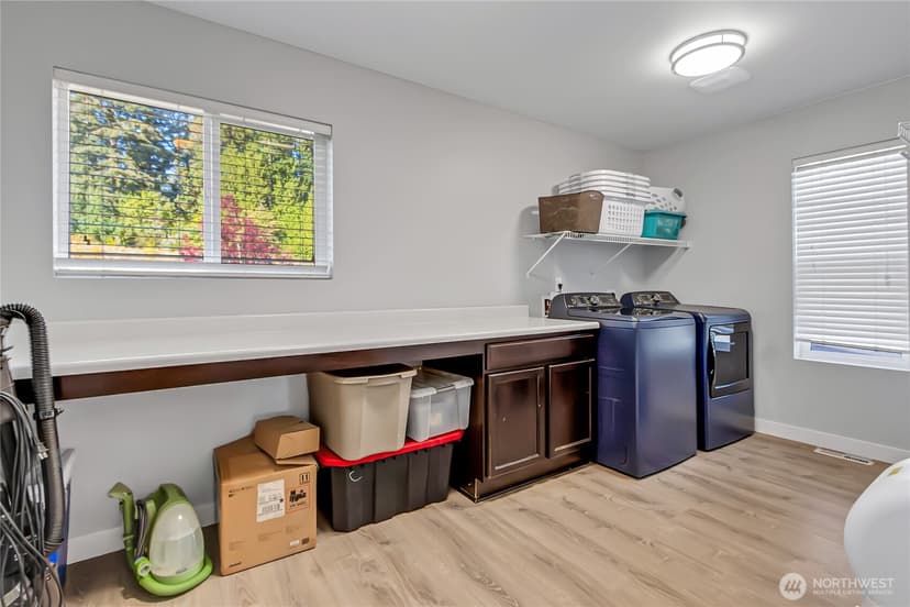 Property photo for 33913 12th Place SW, Federal Way photo 17