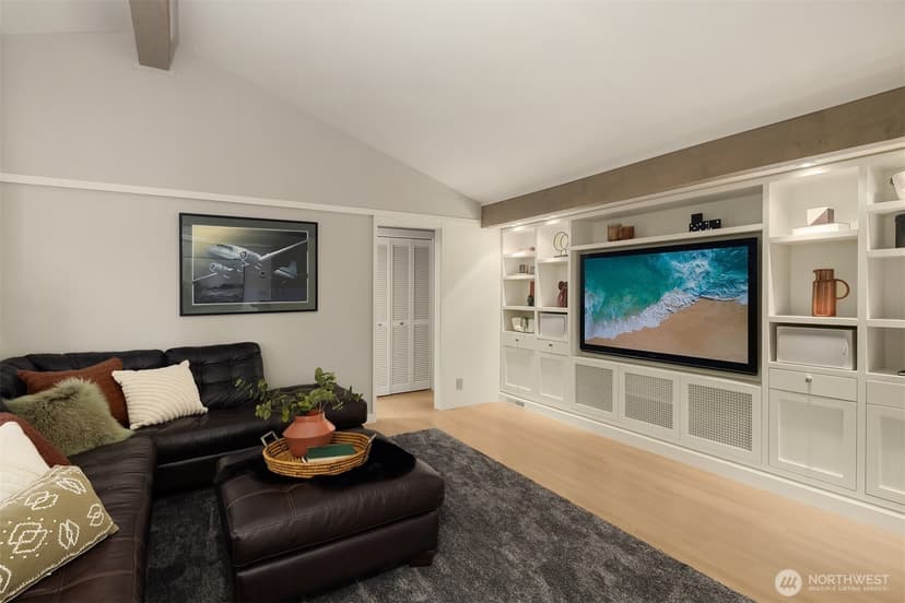 Property photo for 8493 W Mercer Way, Mercer Island photo 20