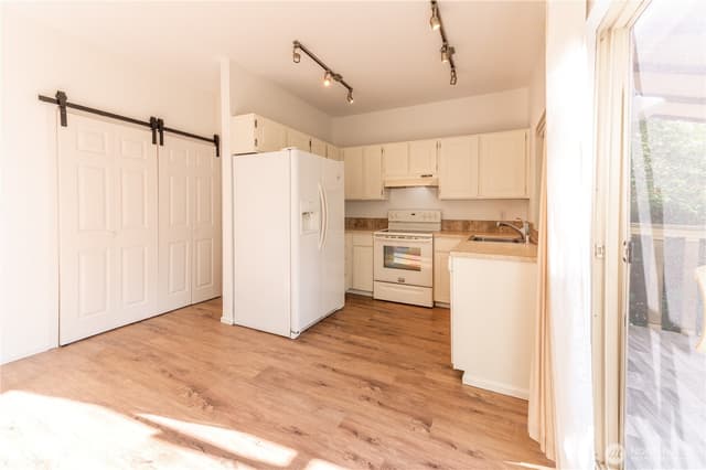Property photo for 4326 156th Street SW #1A, Lynnwood photo 3