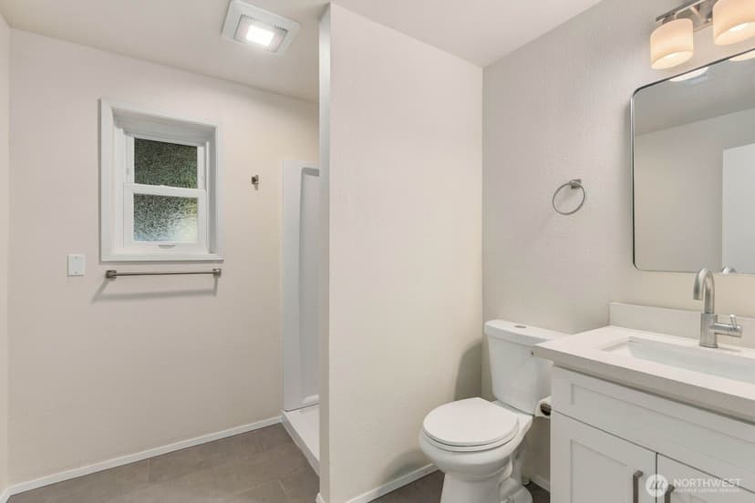 Property photo for 7011 165th Place SW, Edmonds photo 24