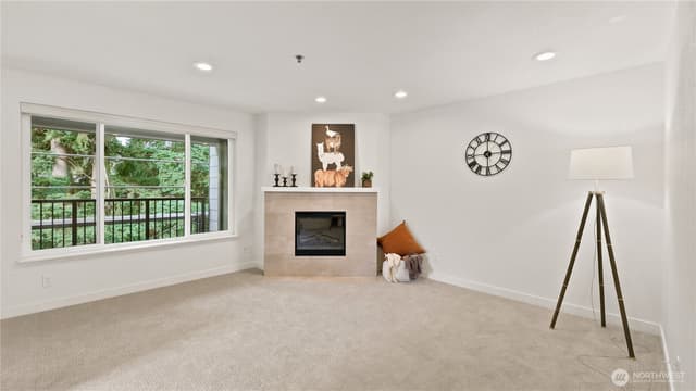 Property photo for 220 NE Dogwood Street #B301, Issaquah photo 5