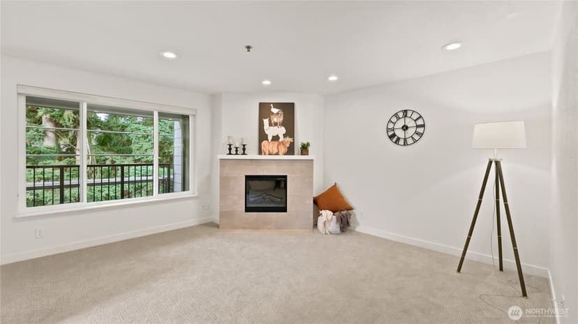 Property photo for 220 NE Dogwood Street #B301, Issaquah photo 5