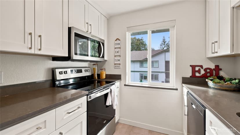 Property photo for 220 NE Dogwood Street #B301, Issaquah photo 11