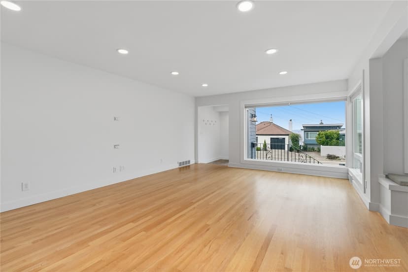 Property photo for 5306 Beach Drive SW, Seattle photo 11