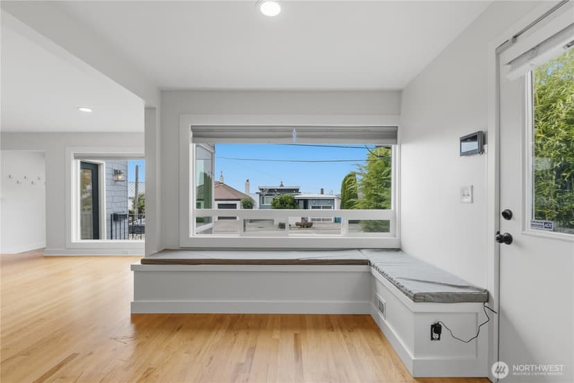 Property photo for 5306 Beach Drive SW, Seattle photo 16