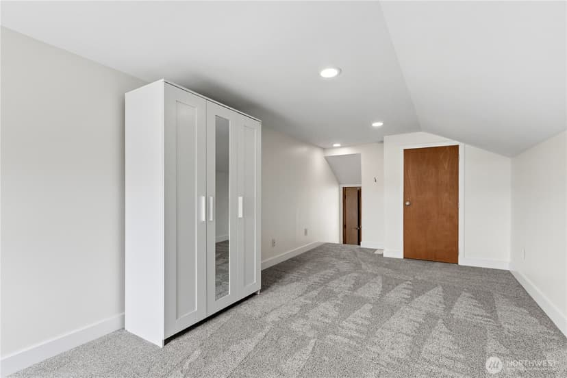 Property photo for 5306 Beach Drive SW, Seattle photo 22