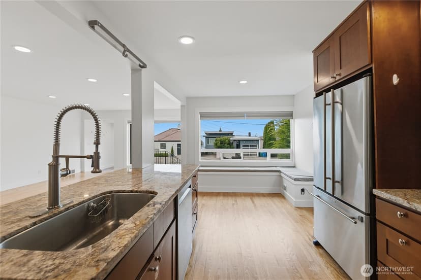 Property photo for 5306 Beach Drive SW, Seattle photo 15