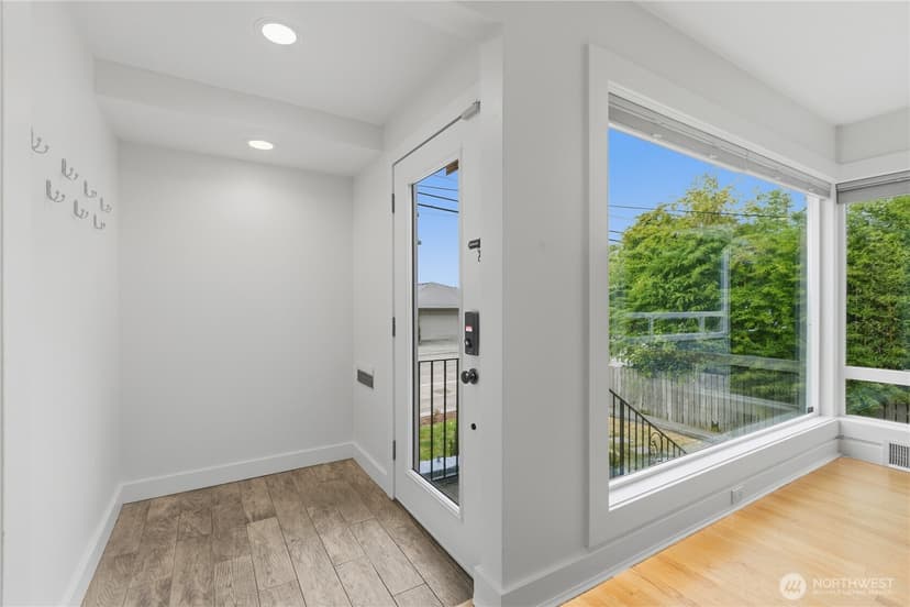 Property photo for 5306 Beach Drive SW, Seattle photo 7