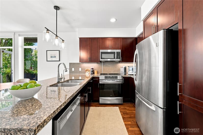 Property photo for 130 Harbor Square Loop NE #H1, Bainbridge Island photo 3