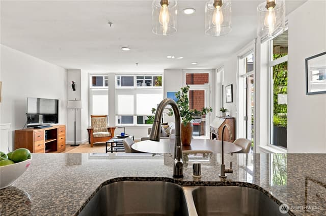 Property photo for 130 Harbor Square Loop NE #H1, Bainbridge Island photo 5