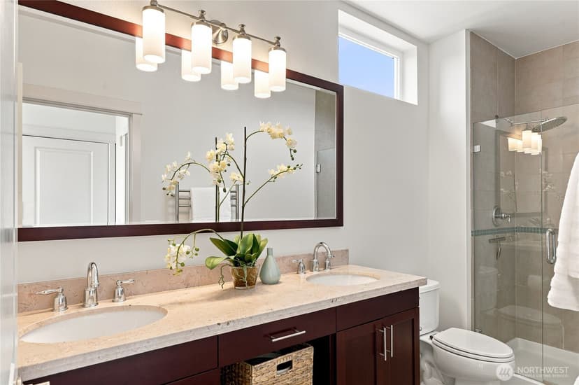 Property photo for 130 Harbor Square Loop NE #H1, Bainbridge Island photo 21