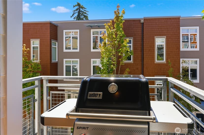 Property photo for 130 Harbor Square Loop NE #H1, Bainbridge Island photo 11